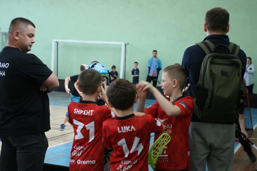 Емоції перемоги на турнірі з флорболу «Спарта»